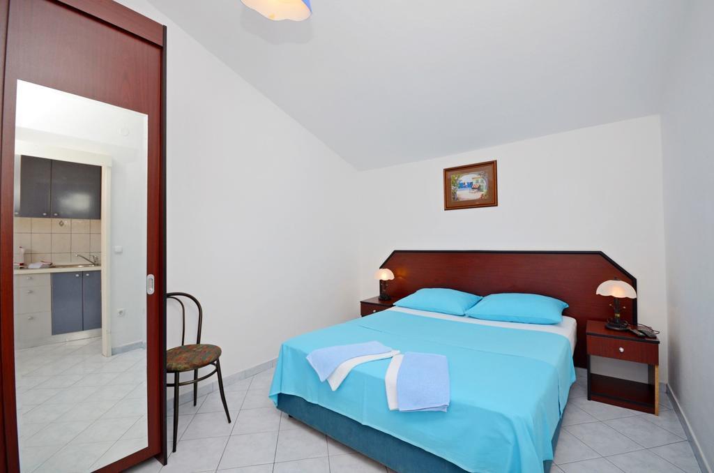 Apartments Hrgovic ロゴズニッツァ エクステリア 写真