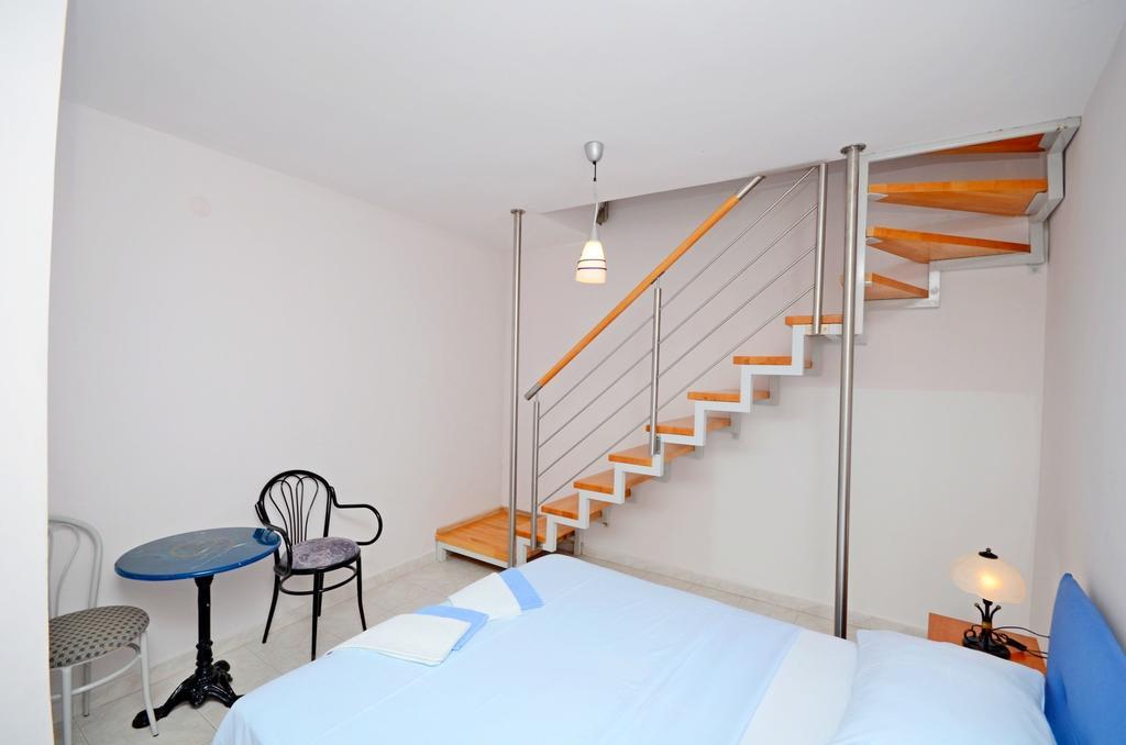 Apartments Hrgovic ロゴズニッツァ エクステリア 写真