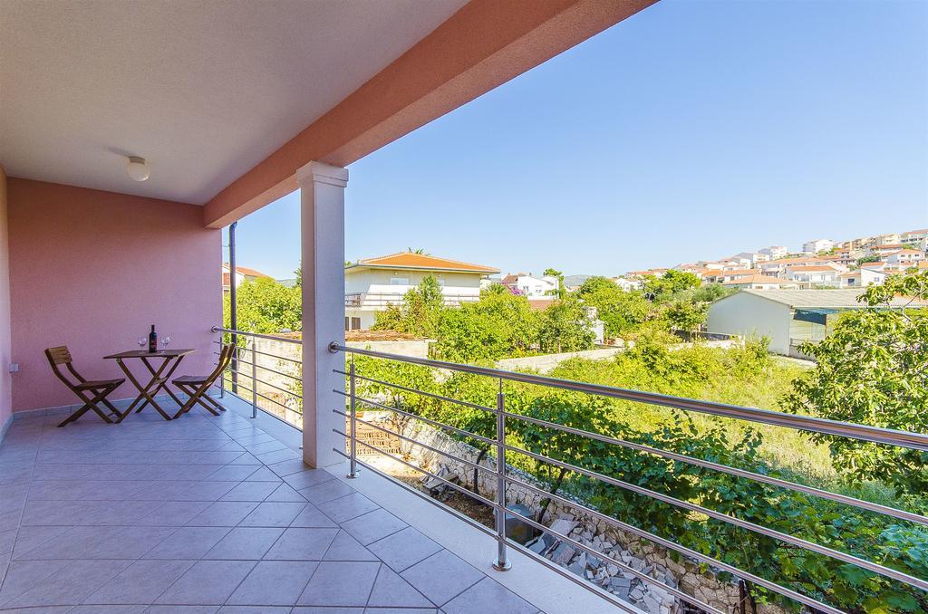 Apartments Hrgovic ロゴズニッツァ エクステリア 写真