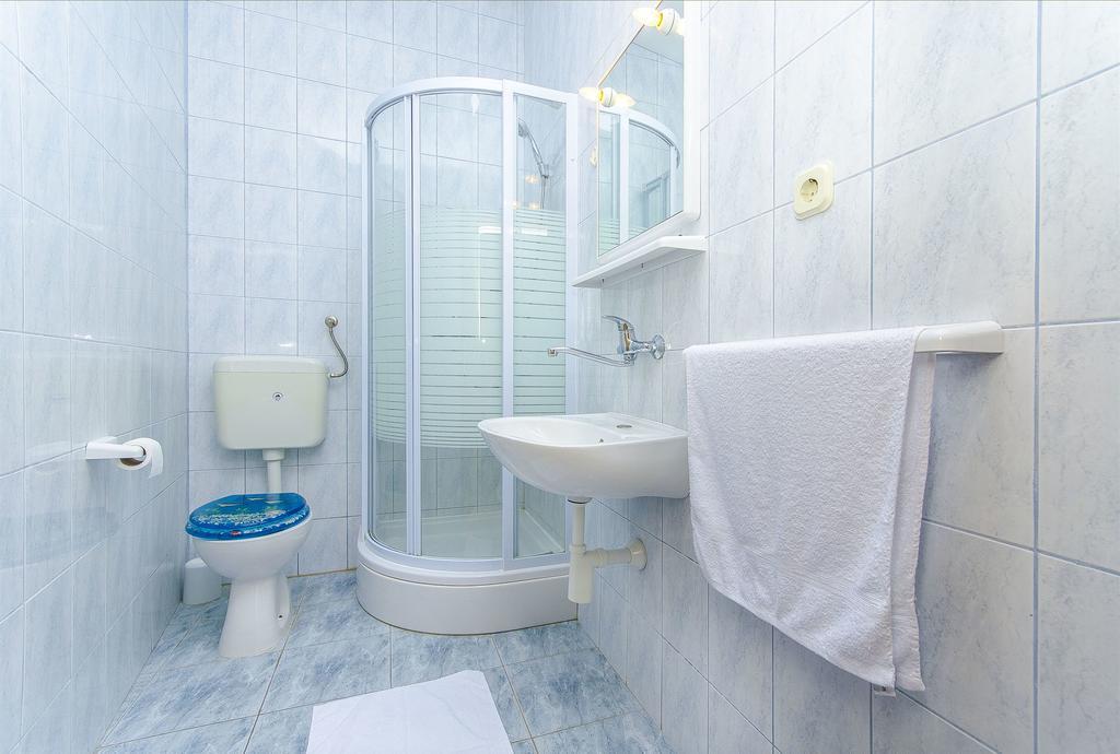 Apartments Hrgovic ロゴズニッツァ エクステリア 写真