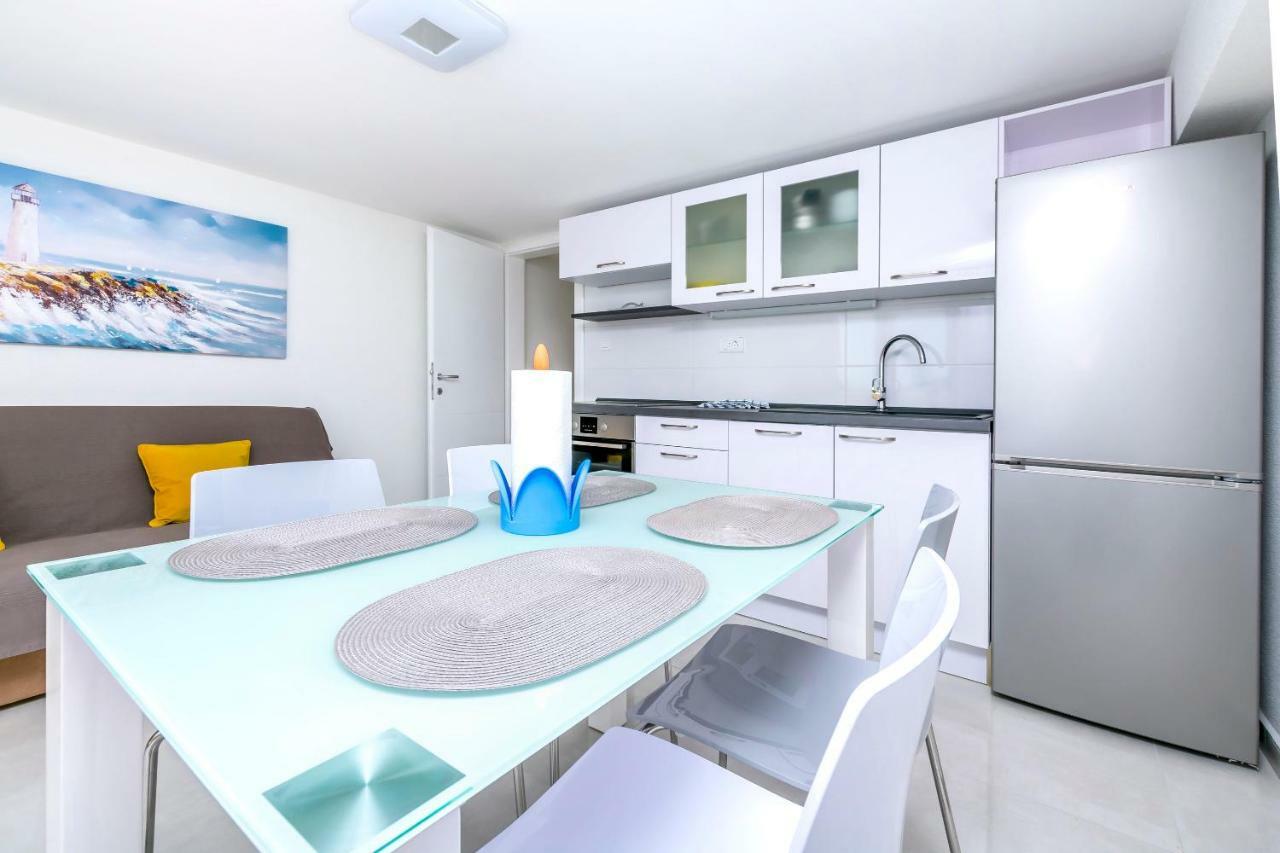 Apartments Hrgovic ロゴズニッツァ エクステリア 写真