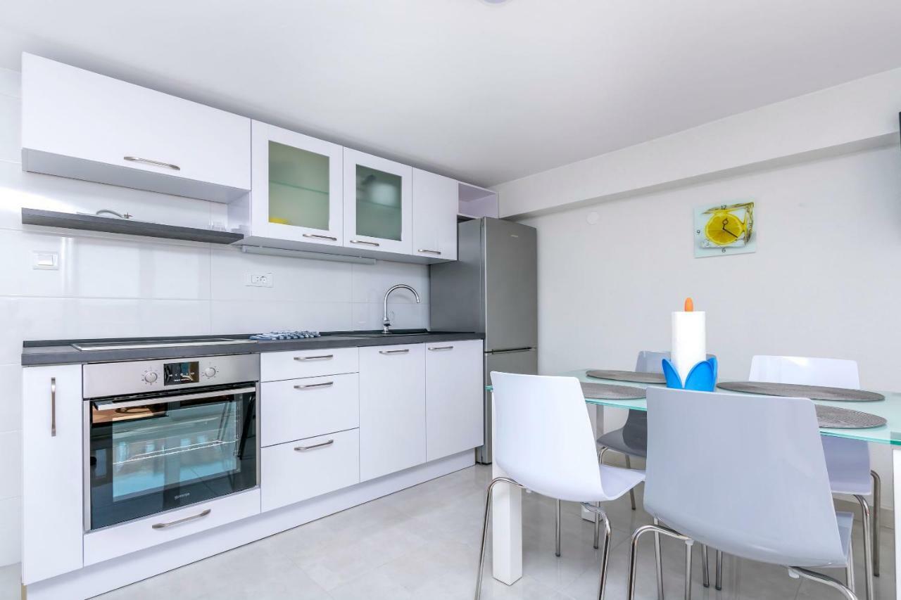 Apartments Hrgovic ロゴズニッツァ エクステリア 写真