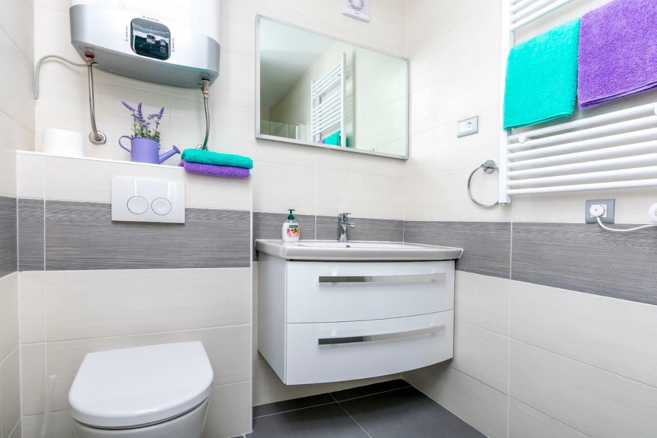 Apartments Hrgovic ロゴズニッツァ エクステリア 写真